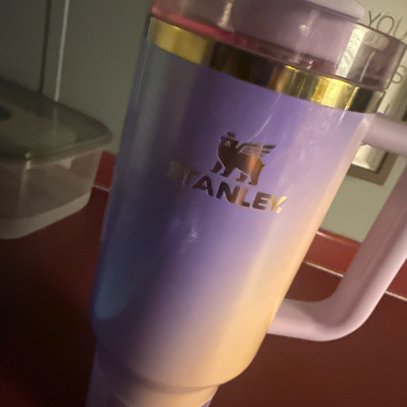 Stanley NEW h2o 40oz WICKED tumbler - Picture 2 of 6